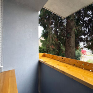 Klupčica za balkon / prozor